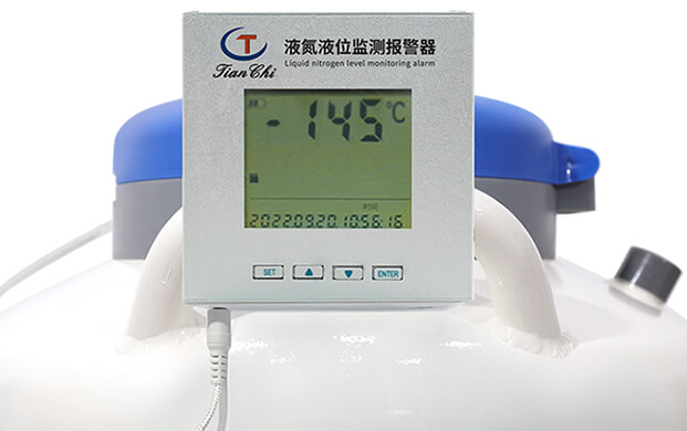 給大口徑液氮生物容器配備的報(bào)警器靈敏嗎？