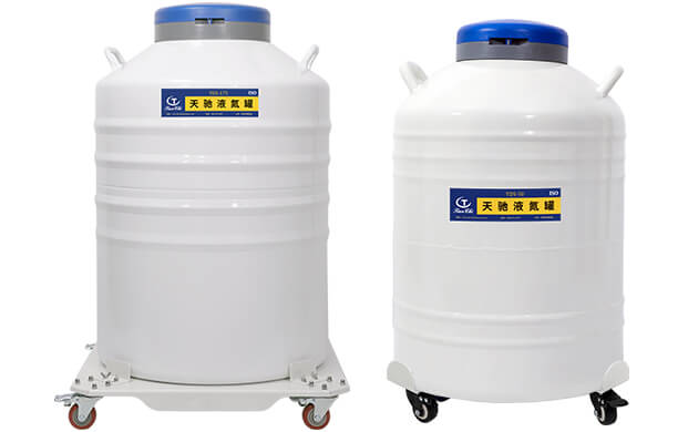 用液氮罐移動(dòng)小推車轉(zhuǎn)運(yùn)容器穩(wěn)嗎？